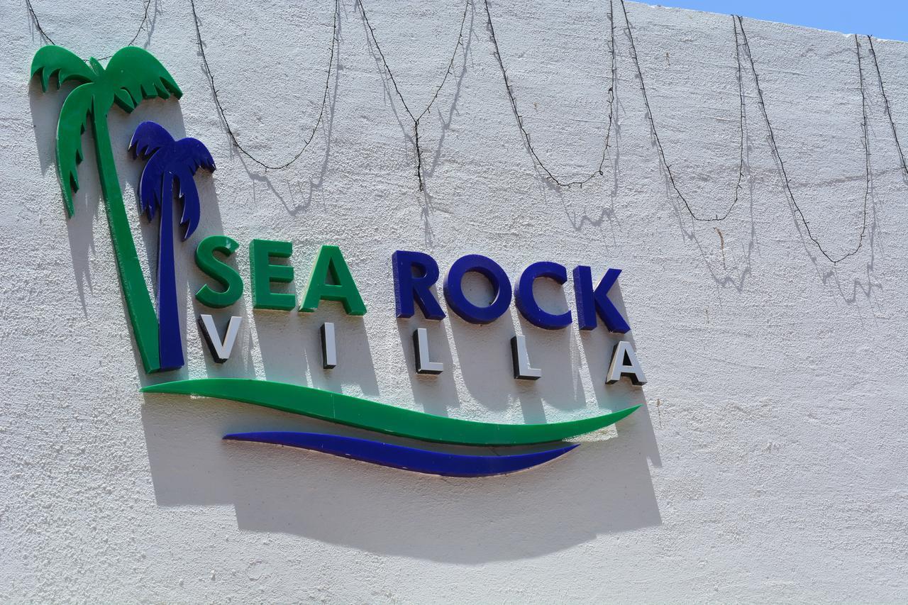 Hotel Sea Rock Villa Daman Esterno foto