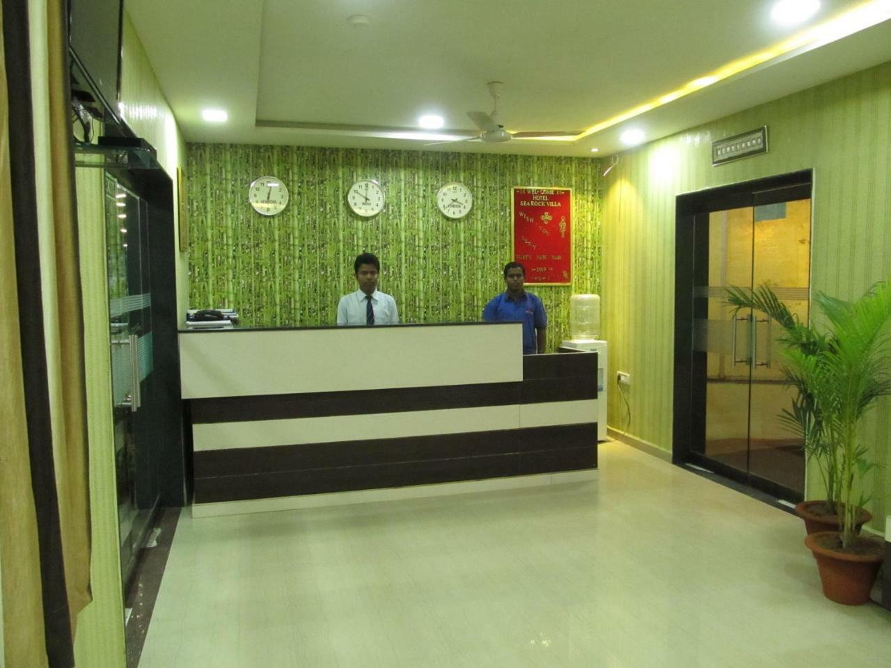Hotel Sea Rock Villa Daman Esterno foto