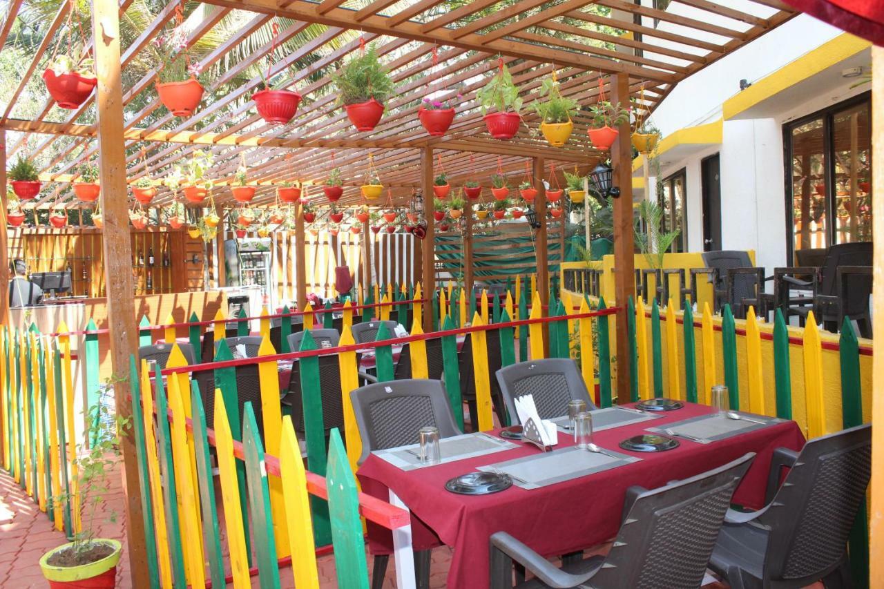 Hotel Sea Rock Villa Daman Esterno foto